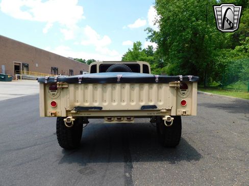 Used 1992 HUMMER H1 4-Door Wagon image 4