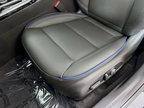 New 2026 Buick Envista Sport Touring w/ Convenience I Package FWD image 18