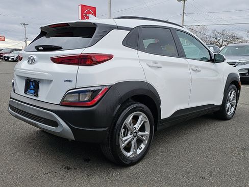 Used 2023 Hyundai Kona SEL image 4