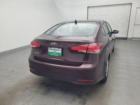Used 2017 Kia Forte LX w/ LX Popular Package image 7