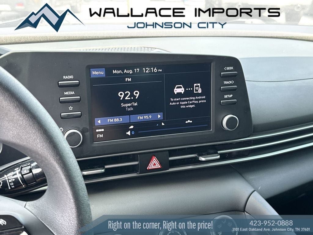 Used 2024 Hyundai Elantra SE FWD image 19
