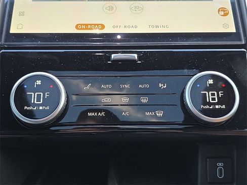 New 2026 Land Rover Discovery Limited Edition image 24