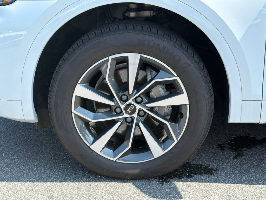 Used 2023 Audi Q5 2.0T Premium Plus AWD/4WD image 13