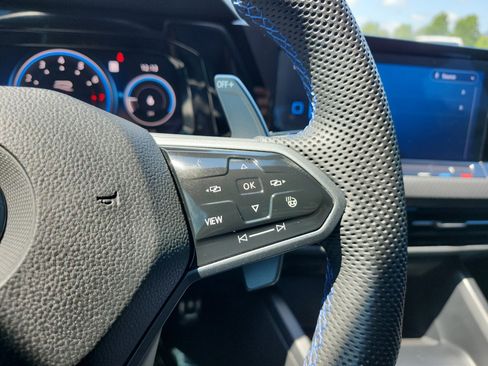 Used 2022 Volkswagen Golf R AWD/4WD image 26