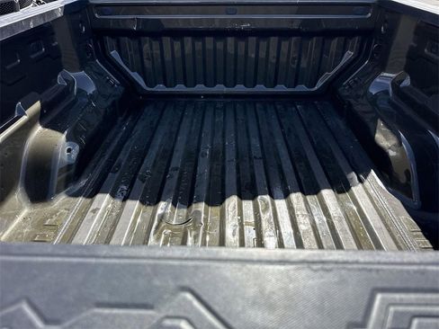 Used 2023 Chevrolet Colorado W/T image 21