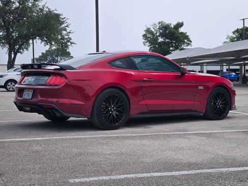 Used 2019 Ford Mustang GT Premium w/ GT Performance Package RWD image 4