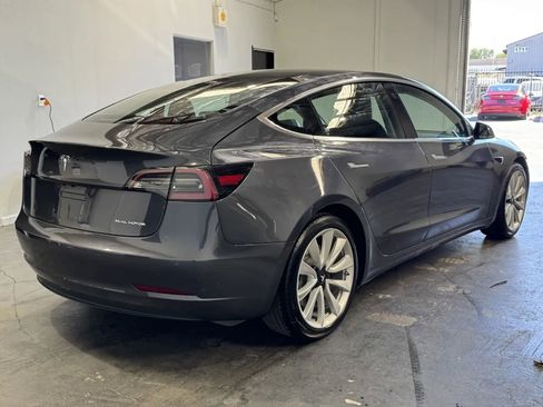 Used 2018 Tesla Model 3 Long Range image 4