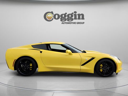 Used 2019 Chevrolet Corvette Stingray Coupe w/ 2LT Preferred Equipment Group image 6