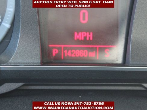 Used 2015 GMC Terrain SLT w/ Chrome Edition AWD/4WD image 9