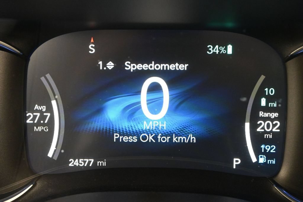 Used 2021 Chrysler Pacifica Limited w/ Premium & Safety Sphere Group FWD image 11