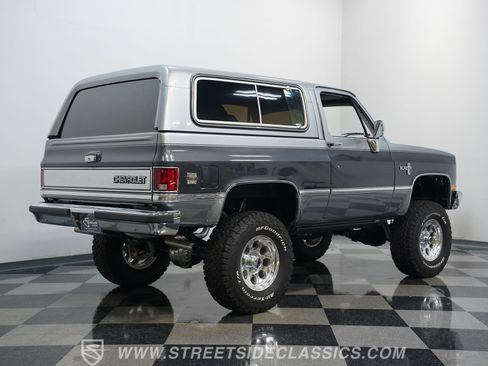 Used 1987 Chevrolet Blazer 4WD image 12