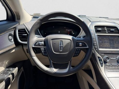 Used 2020 Lincoln Nautilus Reserve w/ Equipment Group 201A AWD/4WD image 15