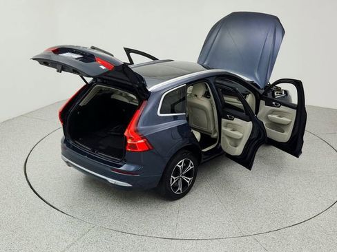 Certified 2022 Volvo XC60 T8 Inscription Expression w/ Climate Package image 42