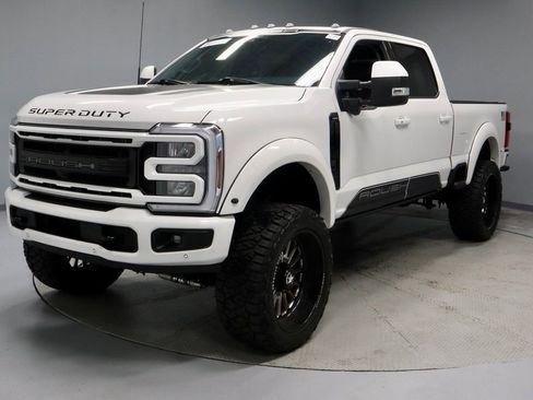 Used 2024 Ford F250 Lariat w/ Lariat Ultimate Package image 10