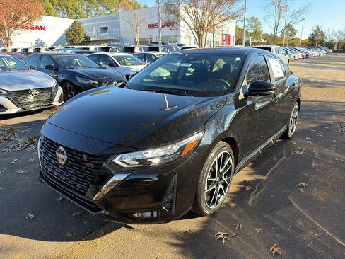 New 2025 Nissan Sentra SR image 3