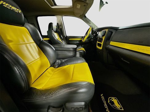 Used 2005 Dodge Ram 1500 Truck 2WD Quad Cab image 26