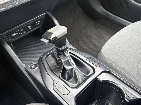 Used 2025 Kia K4 FWD image 39