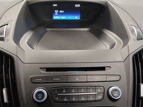 Used 2018 Ford Escape SE image 25