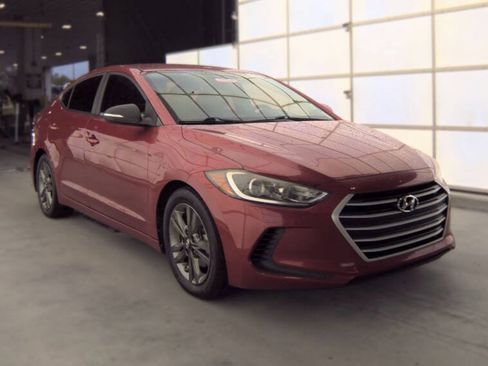 Used 2018 Hyundai Elantra SEL FWD image 4