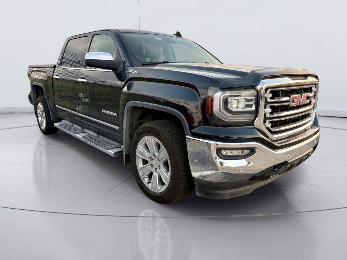 Used 2018 GMC Sierra 1500 SLT AWD/4WD image 1