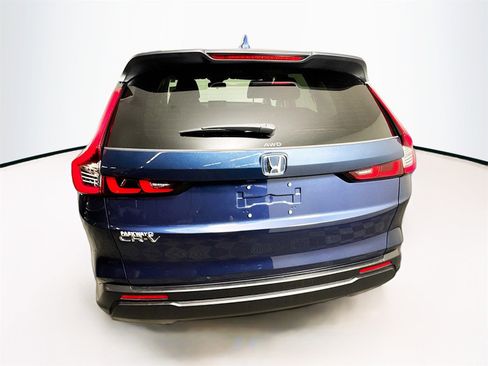 Used 2025 Honda CR-V LX image 6
