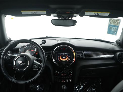 Used 2018 MINI Cooper S image 13