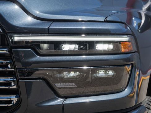New 2026 RAM 2500 Laramie AWD/4WD image 13