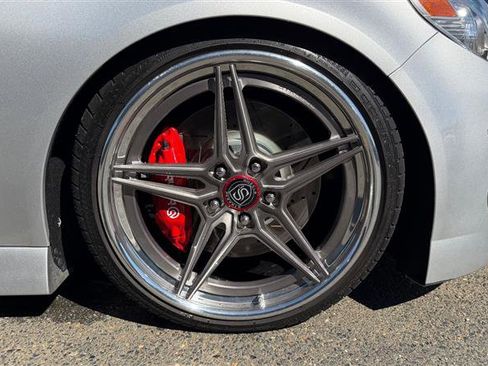 Used 2016 Chevrolet SS image 16