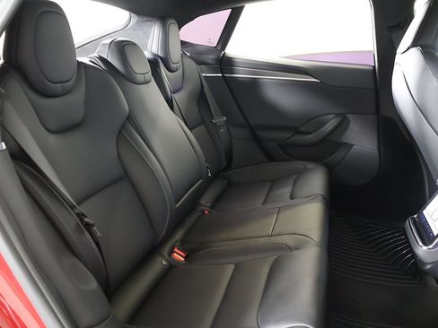 Used 2021 Tesla Model S Plaid image 32