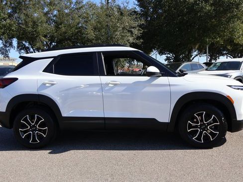 Used 2024 Chevrolet TrailBlazer ACTIV w/ Driver Confidence Package image 10