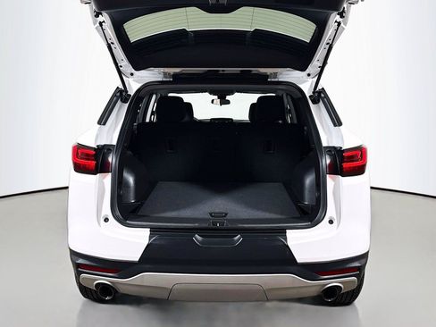 Certified 2025 Chevrolet Blazer LT FWD image 24