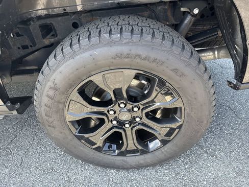 Used 2023 Ford F150 Platinum w/ Equipment Group 701A High AWD/4WD image 18