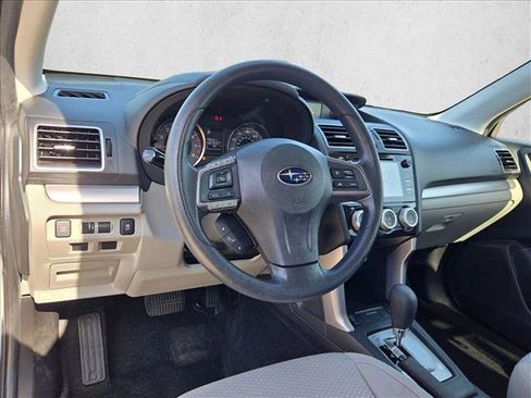 Used 2016 Subaru Forester 2.5i Premium AWD/4WD image 10
