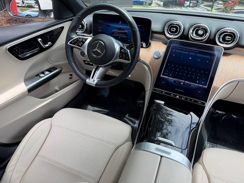 Used 2022 Mercedes-Benz C 300 Sedan w/ Exclusive Trim Package image 40