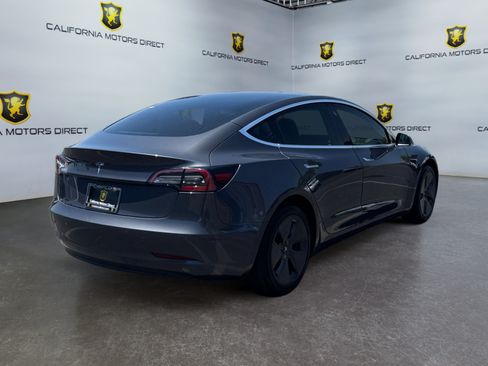 Used 2019 Tesla Model 3 Mid Range RWD image 5