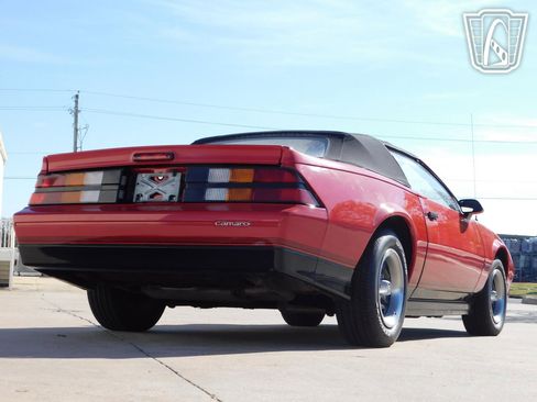 Used 1987 Chevrolet Camaro LT image 30