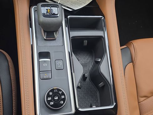 New 2025 Nissan Pathfinder Platinum w/ Cargo Package image 22