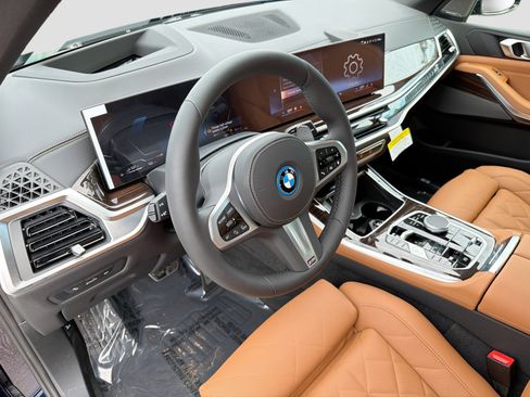 New 2026 BMW X5 xDrive50e image 25