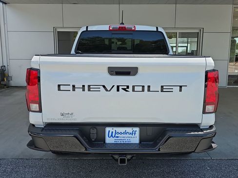 Used 2024 Chevrolet Colorado W/T RWD image 25