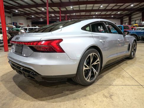 Used 2022 Audi e-tron GT Premium Plus w/ Performance Package AWD/4WD image 8