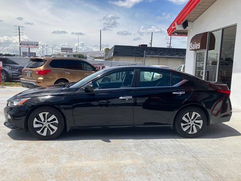 Used 2021 Nissan Altima 2.5 S FWD image 4