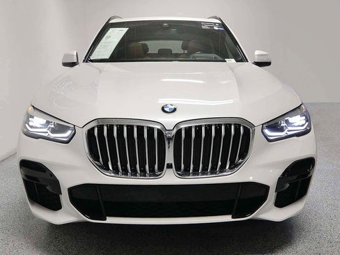 Used 2023 BMW X5 xDrive40i w/ M Sport Package image 2