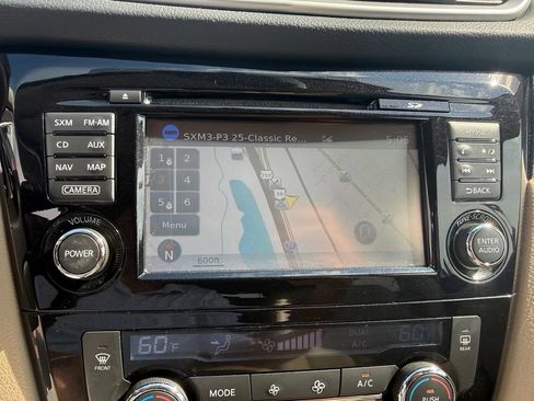 Used 2016 Nissan Rogue SL w/ SL Premium Package AWD/4WD image 13