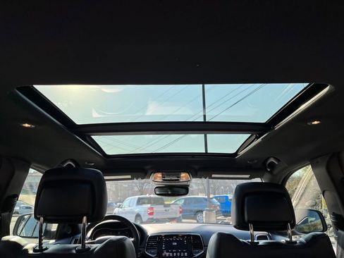 Used 2020 Jeep Grand Cherokee Limited X image 11