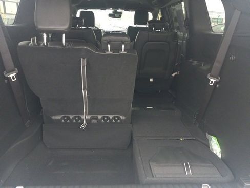 New 2025 Chrysler Pacifica Select image 15