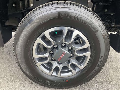 New 2026 GMC Sierra 3500 SLE AWD/4WD image 10