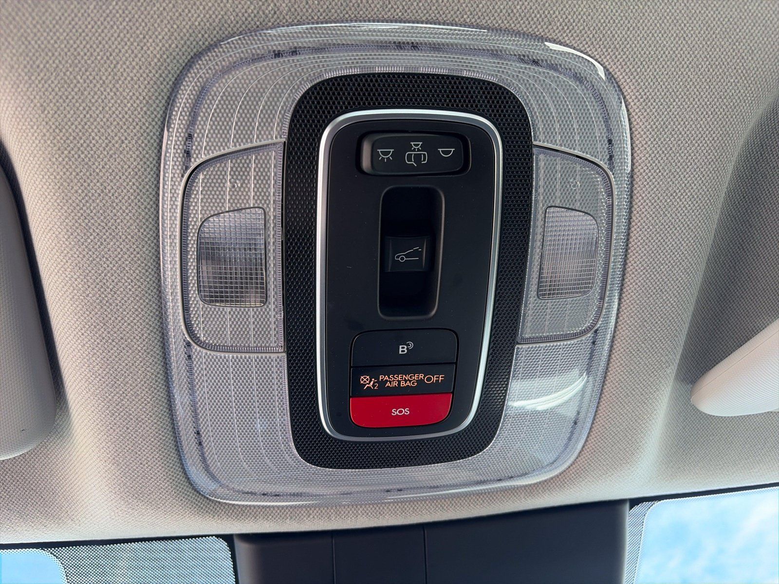 Certified 2025 Hyundai Elantra Limited FWD image 24