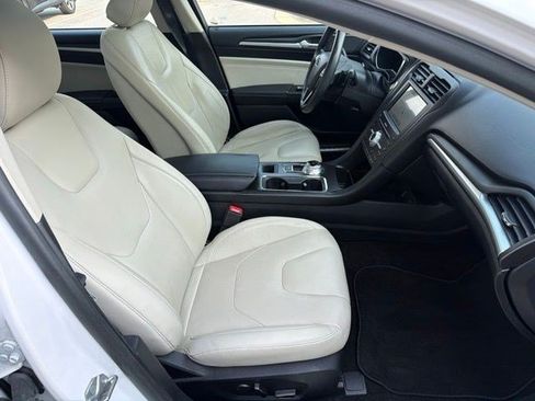 Used 2017 Ford Fusion Titanium FWD image 25