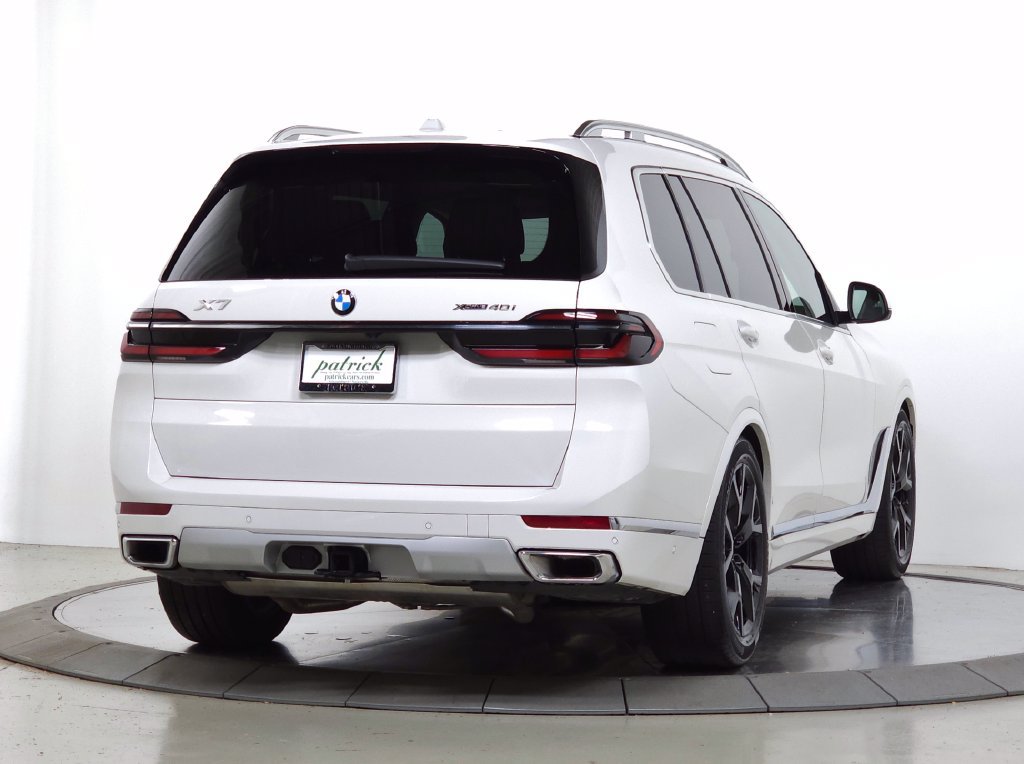Used 2026 BMW X7 xDrive40i w/ Premium Package AWD/4WD image 11