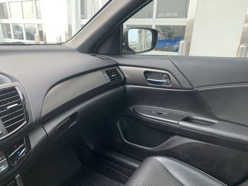 Used 2016 Honda Accord Sport image 12